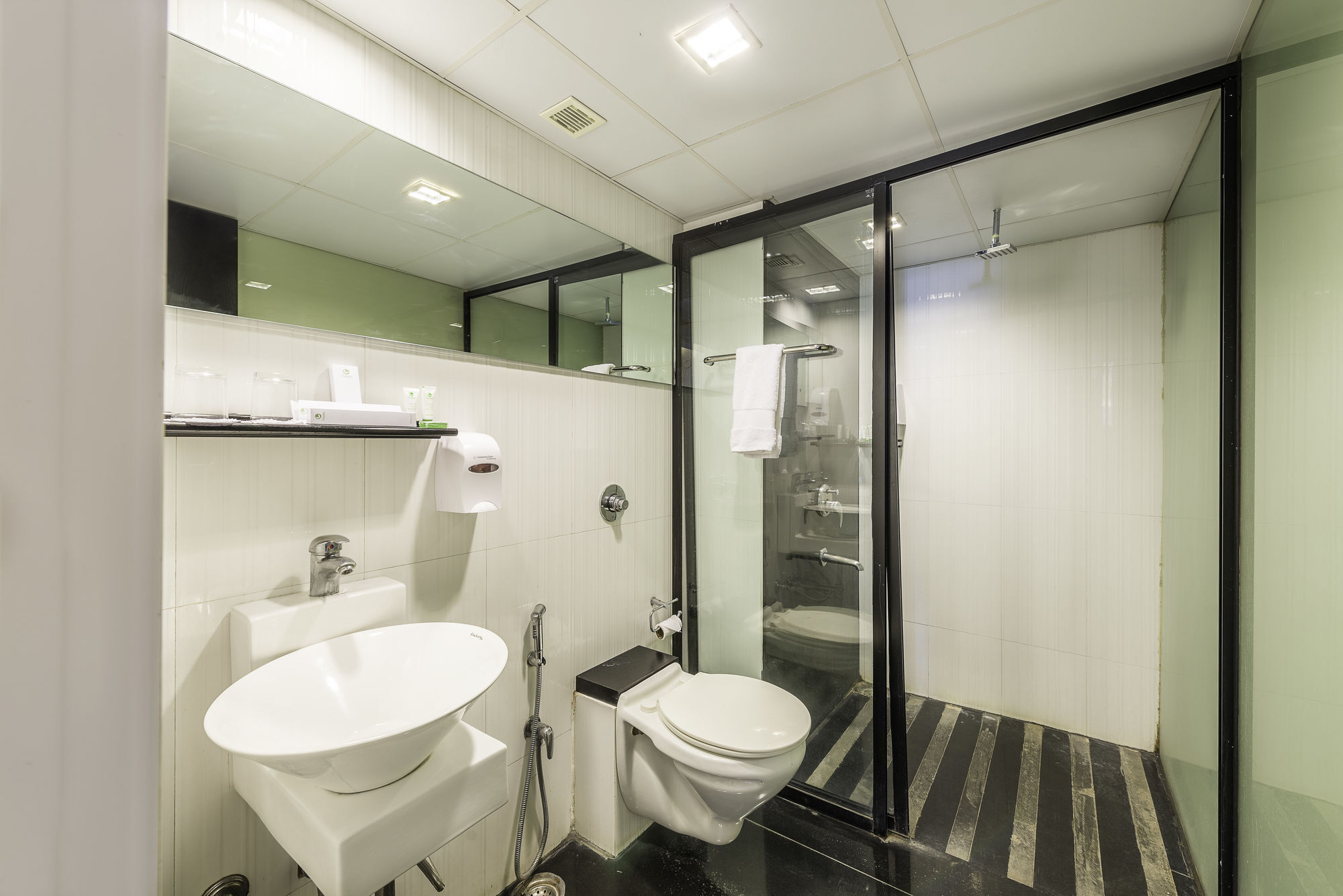 Treebo Trend Spektrum Suites Maisúr Exteriér fotografie